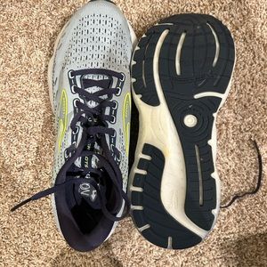 Brooks Glycerin GT Sneakers - Only worn once!!!